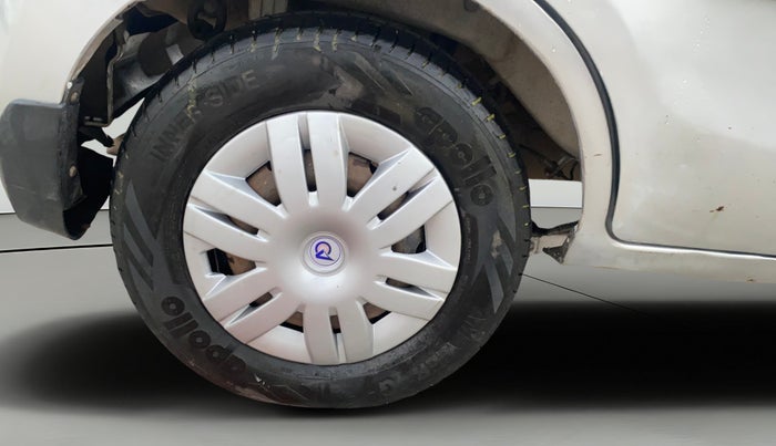 2021 Maruti Alto VXI, CNG, Manual, 47,644 km, Right Rear Wheel