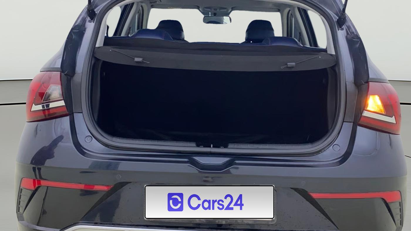 2024 Hyundai NEW I20 Sportz (O) 1.2 IVT, Petrol, Automatic, 19,261 km, Boot Open Zoomed View