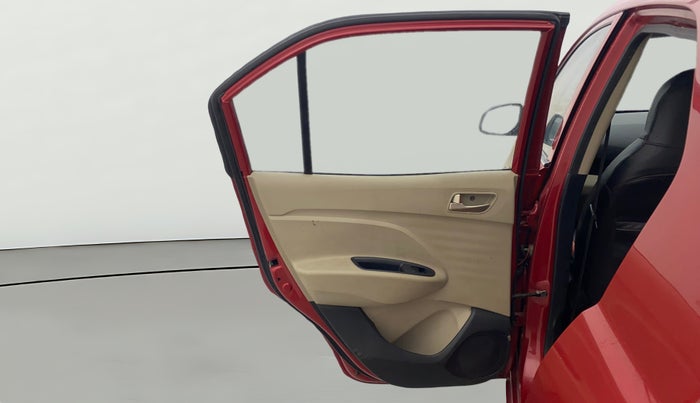 2019 Hyundai NEW SANTRO MAGNA, Petrol, Manual, 82,434 km, LHS Rear Door