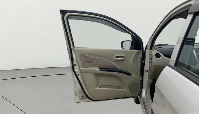 2014 Maruti Celerio ZXI, Petrol, Manual, 1,12,987 km, LHS Front Door