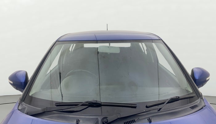 2013 Maruti Swift VXI, Petrol, Manual, 1,11,639 km, Front Windshield