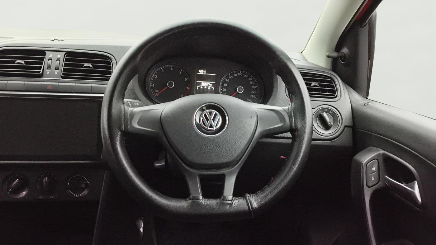 2021 Volkswagen Polo TRENDLINE 1.0L, Petrol, Manual, 60,815 km, Steering Wheel Close Up