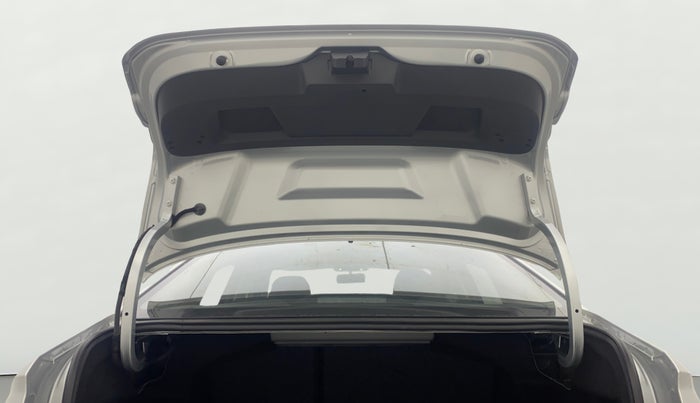 2023 Volkswagen VIRTUS HIGHLINE TSI 1.0 MT, Petrol, Manual, 22,718 km, Boot Door Open