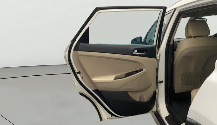 2017 Hyundai Tucson GLS 4WD AT DIESEL, Diesel, Automatic, 1,31,162 km, LHS Rear Door