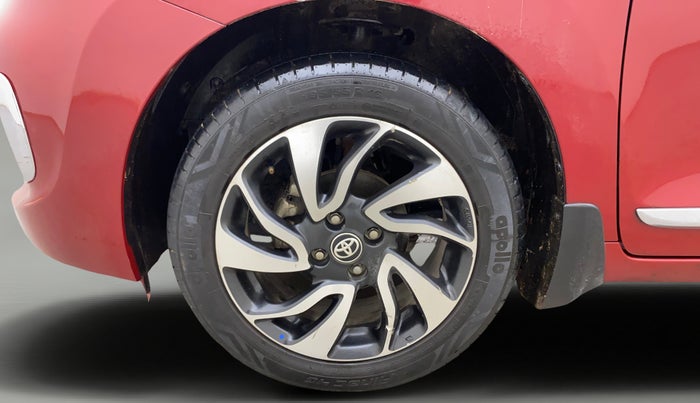 2020 Toyota Glanza V, Petrol, Manual, 32,705 km, Left Front Wheel