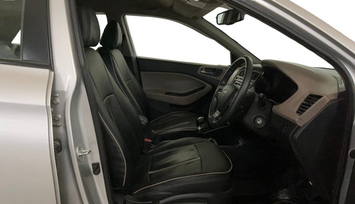 2015 Hyundai Elite i20 SPORTZ 1.2, Petrol, Manual, 49,582 km, Right Side Front Door Cabin