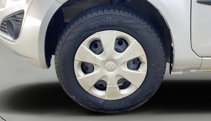 2013 Maruti Ritz VXI, Petrol, Manual, 37,215 km, Left Front Wheel