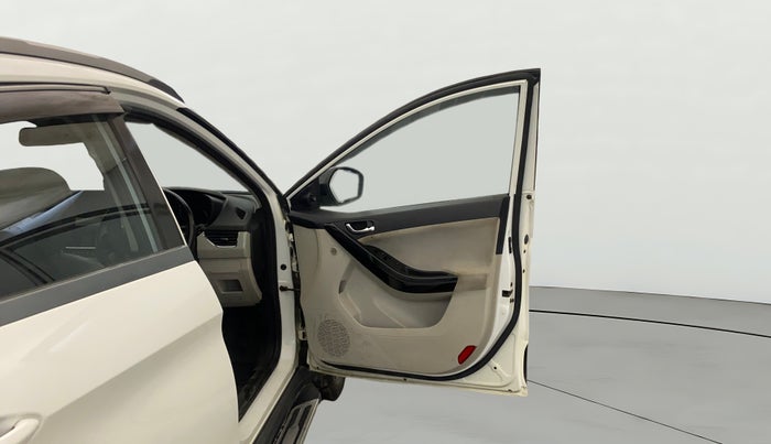 2021 Tata NEXON XZ PLUS DIESEL SUNROOF, Diesel, Manual, 1,02,270 km, RHS Front Door