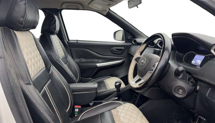2022 Nissan MAGNITE XE, Petrol, Manual, 66,523 km, Right Side Front Door Cabin