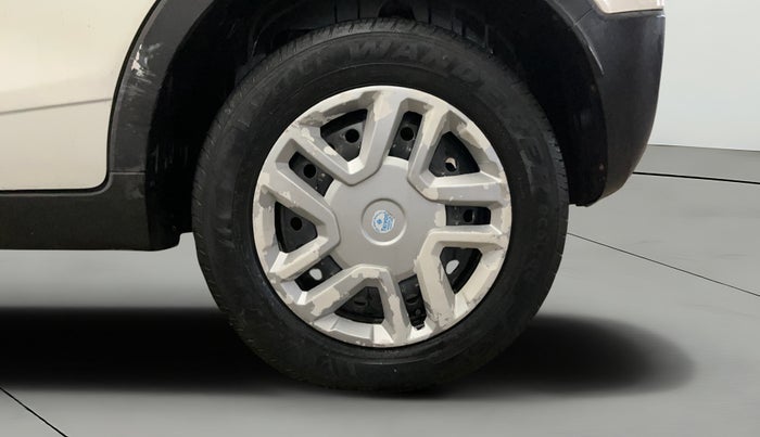 2020 Mahindra XUV300 W4 1.2 PETROL, Petrol, Manual, 76,769 km, Left Rear Wheel