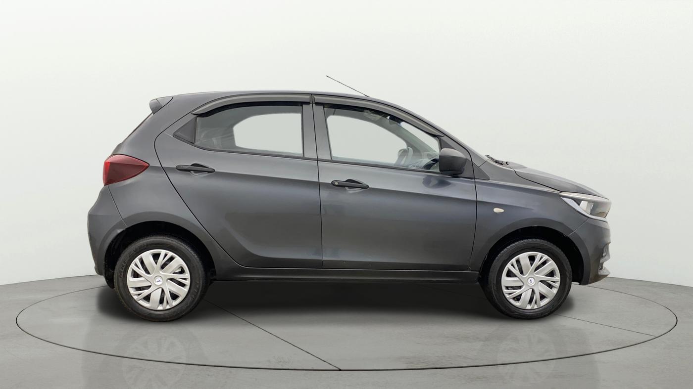 2022 Tata Tiago XM CNG, CNG, Manual, 90,117 km, Right Side View