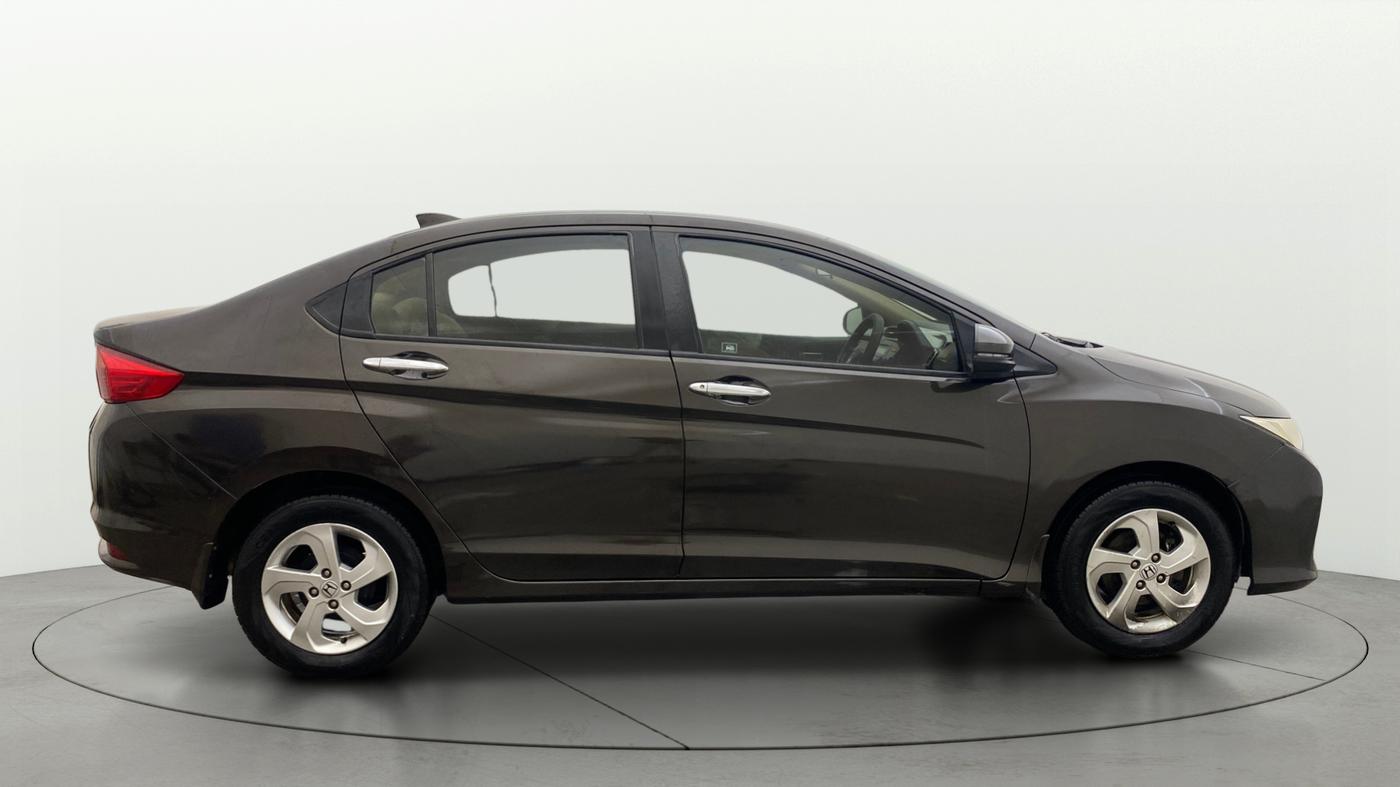 2014 Honda City 1.5L I-DTEC V, Diesel, Manual, 1,02,804 km, Right Side View
