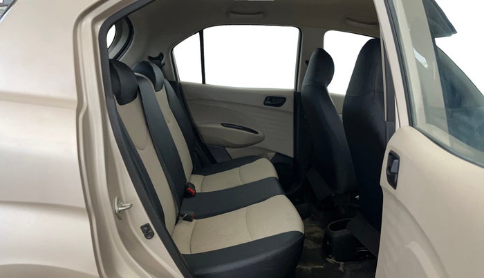 2022 Hyundai NEW SANTRO MAGNA EXECUTIVE CNG, CNG, Manual, 40,916 km, Right Side Rear Door Cabin