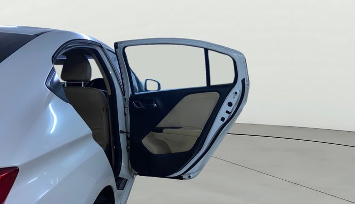 2021 Honda City 1.5L I-VTEC V MT 5TH GEN, CNG, Manual, 78,303 km, RHS Rear Door