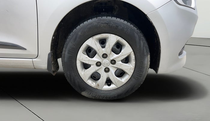 2014 Hyundai Elite i20 MAGNA 1.2, Petrol, Manual, 69,974 km, Right Front Wheel