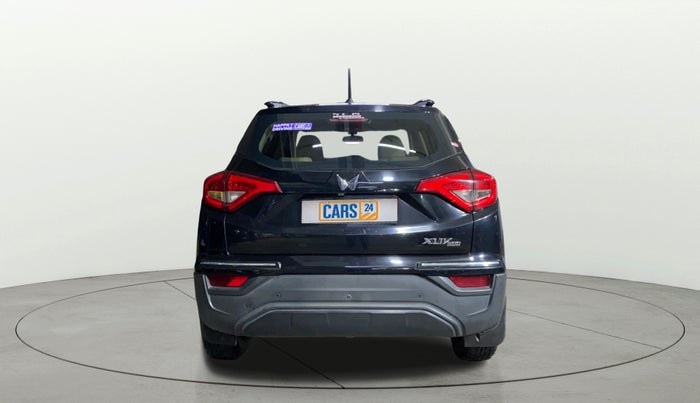 2023 Mahindra XUV300 W6 1.2 PETROL, Petrol, Manual, 8,518 km, Back/Rear