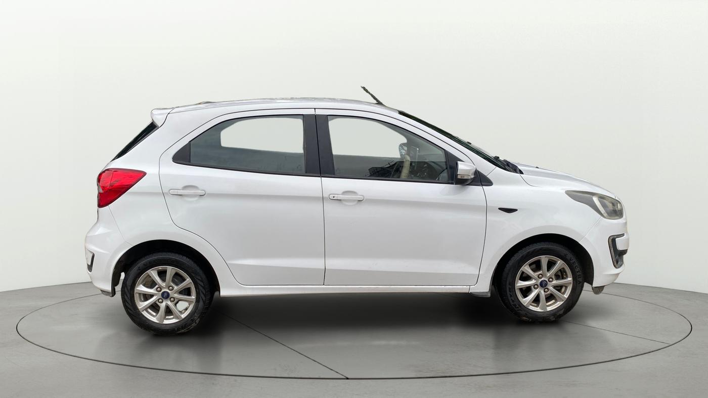 2019 Ford New Figo TITANIUM 1.2 PETROL MT, Petrol, Manual, 64,612 km, Right Side View