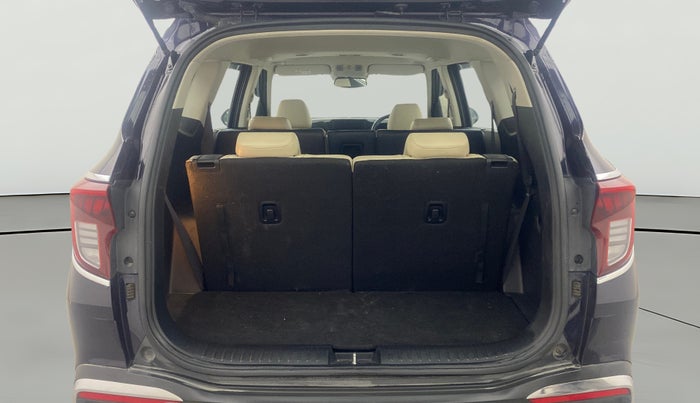 2022 KIA CARENS LUXURY PLUS 1.5 DIESEL AT 7 STR, Diesel, Automatic, 36,454 km, Boot Open Zoomed View