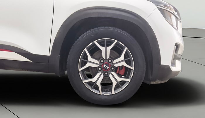 2020 KIA SELTOS GTX PLUS AT 1.5 DIESEL, Diesel, Automatic, 1,04,648 km, Right Front Wheel