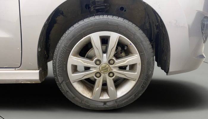 2014 Maruti Wagon R Stingray VXI, Petrol, Manual, 63,088 km, Right Front Wheel