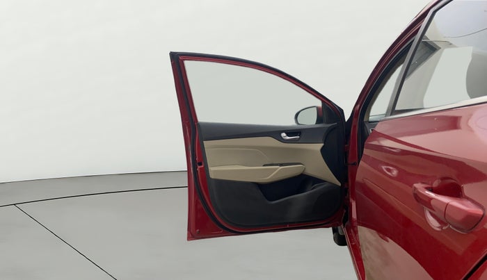 2017 Hyundai Verna 1.6 VTVT SX, Petrol, Manual, 70,826 km, LHS Front Door