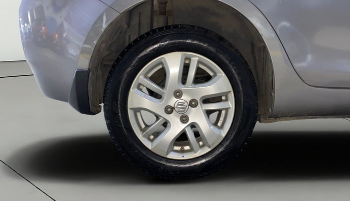 2014 Maruti Swift Dzire ZXI, Petrol, Manual, 42,162 km, Right Rear Wheel