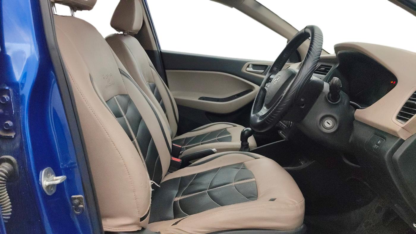 2015 Hyundai Elite i20 SPORTZ 1.2, Petrol, Manual, 98,270 km, Right Side Front Door Cabin