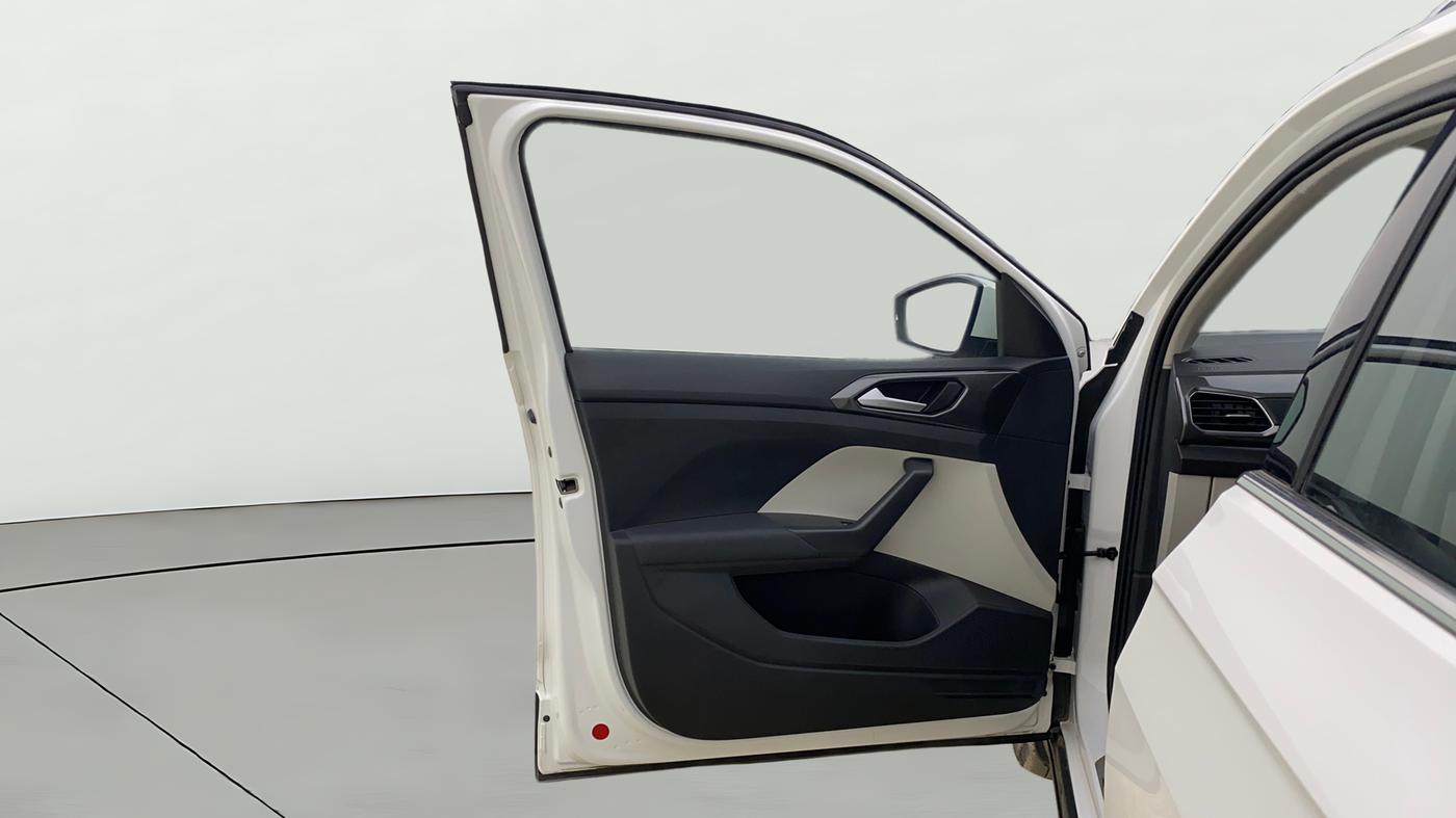 2025 Volkswagen TAIGUN TOPLINE 1.0 TSI AT, Petrol, Automatic, 5,120 km, LHS Front Door