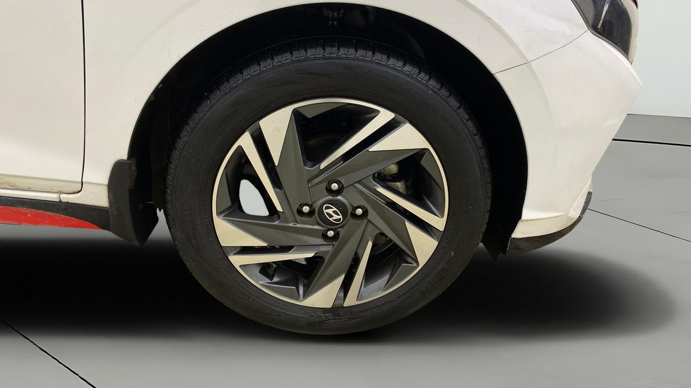 2023 Hyundai NEW I20 ASTA 1.2 MT, Petrol, Manual, 33,642 km, Right Front Wheel