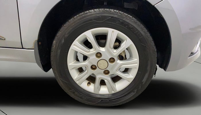 2018 Tata Tiago XZ PETROL, Petrol, Manual, 55,105 km, Right Front Wheel