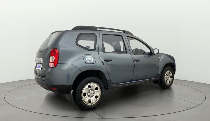 2014 Renault Duster RXE PETROL, Petrol, Manual, 43,030 km, Right Back Diagonal