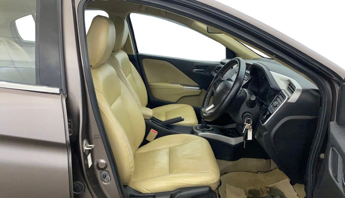 2016 Honda City 1.5L I-VTEC V MT, Petrol, Manual, 48,271 km, Right Side Front Door Cabin