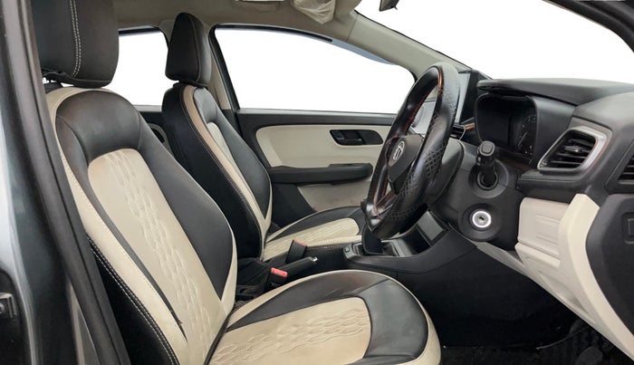 2022 Tata ALTROZ XE PETROL, Petrol, Manual, 26,076 km, Right Side Front Door Cabin