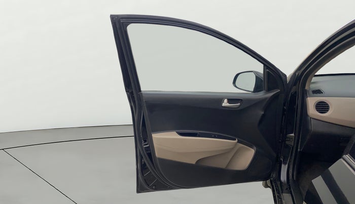 2015 Hyundai Xcent S 1.2, Petrol, Manual, 39,050 km, LHS Front Door