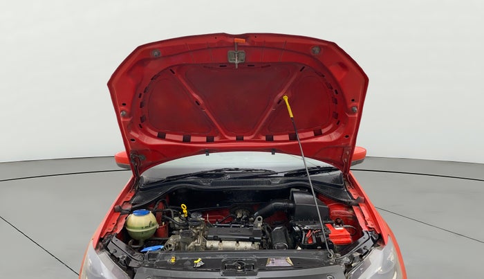 2015 Volkswagen Polo HIGHLINE1.2L, Petrol, Manual, 54,566 km, Open Bonet