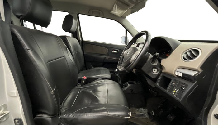 2016 Maruti Wagon R 1.0 LXI CNG, CNG, Manual, 63,948 km, Right Side Front Door Cabin