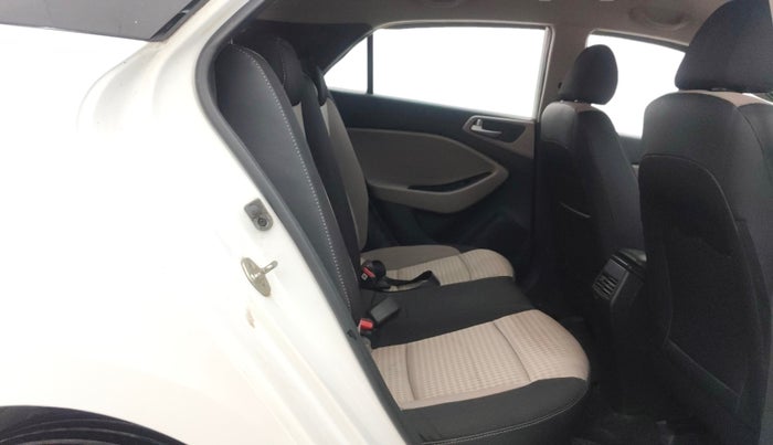 2019 Hyundai Elite i20 SPORTZ PLUS 1.2, Petrol, Manual, 73,512 km, Right Side Rear Door Cabin