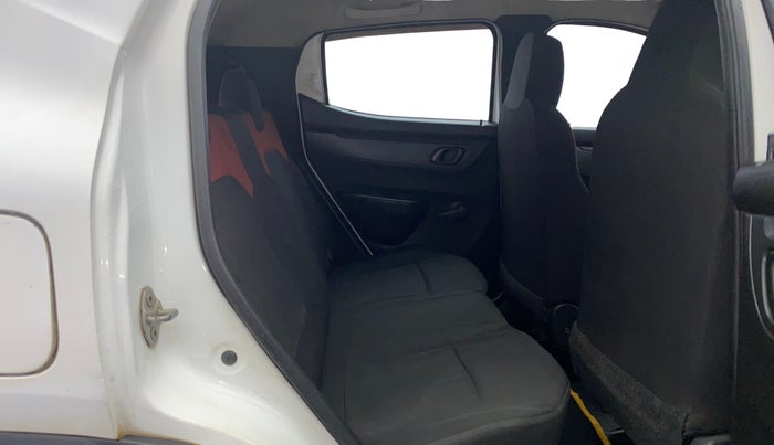 2017 Renault Kwid RXL 1.0, Petrol, Manual, 1,17,575 km, Right Side Rear Door Cabin