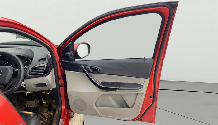 2018 Tata Tiago XTA PETROL, Petrol, Automatic, 23,823 km, RHS Front Door