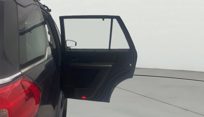 2017 Tata Hexa XT 4X4 7 STR, Diesel, Manual, 60,173 km, RHS Rear Door