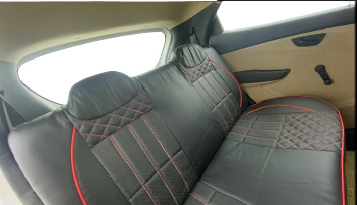 2016 Hyundai Eon ERA +, Petrol, Manual, 32,471 km, Right Side Rear Door Cabin