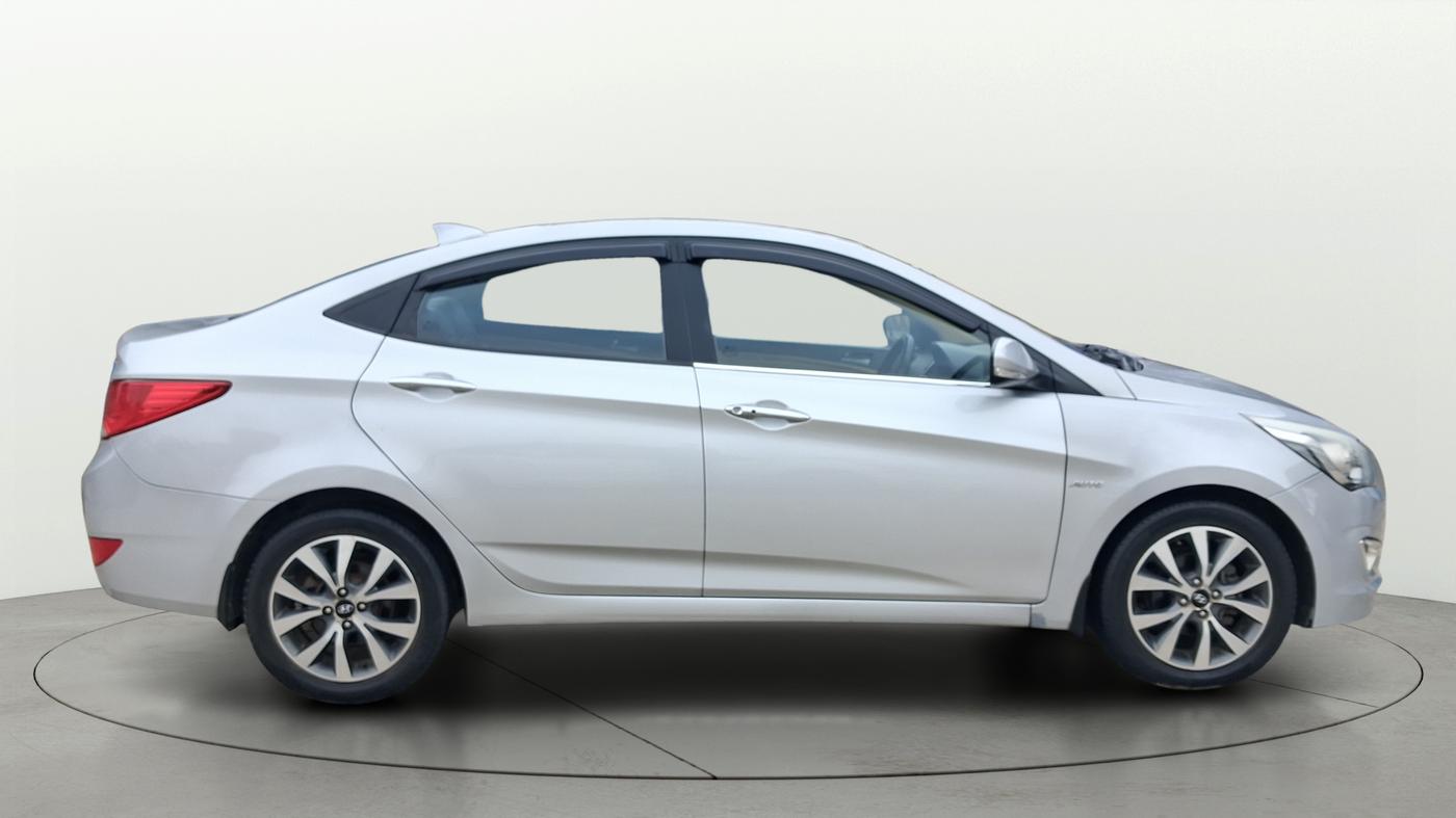 2016 Hyundai Verna 1.6 CRDI SX (O) AT, Diesel, Automatic, 1,07,866 km, Right Side View
