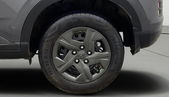 2025 Hyundai VENUE S(O) 1.2, Petrol, Manual, 13,584 km, Left Rear Wheel