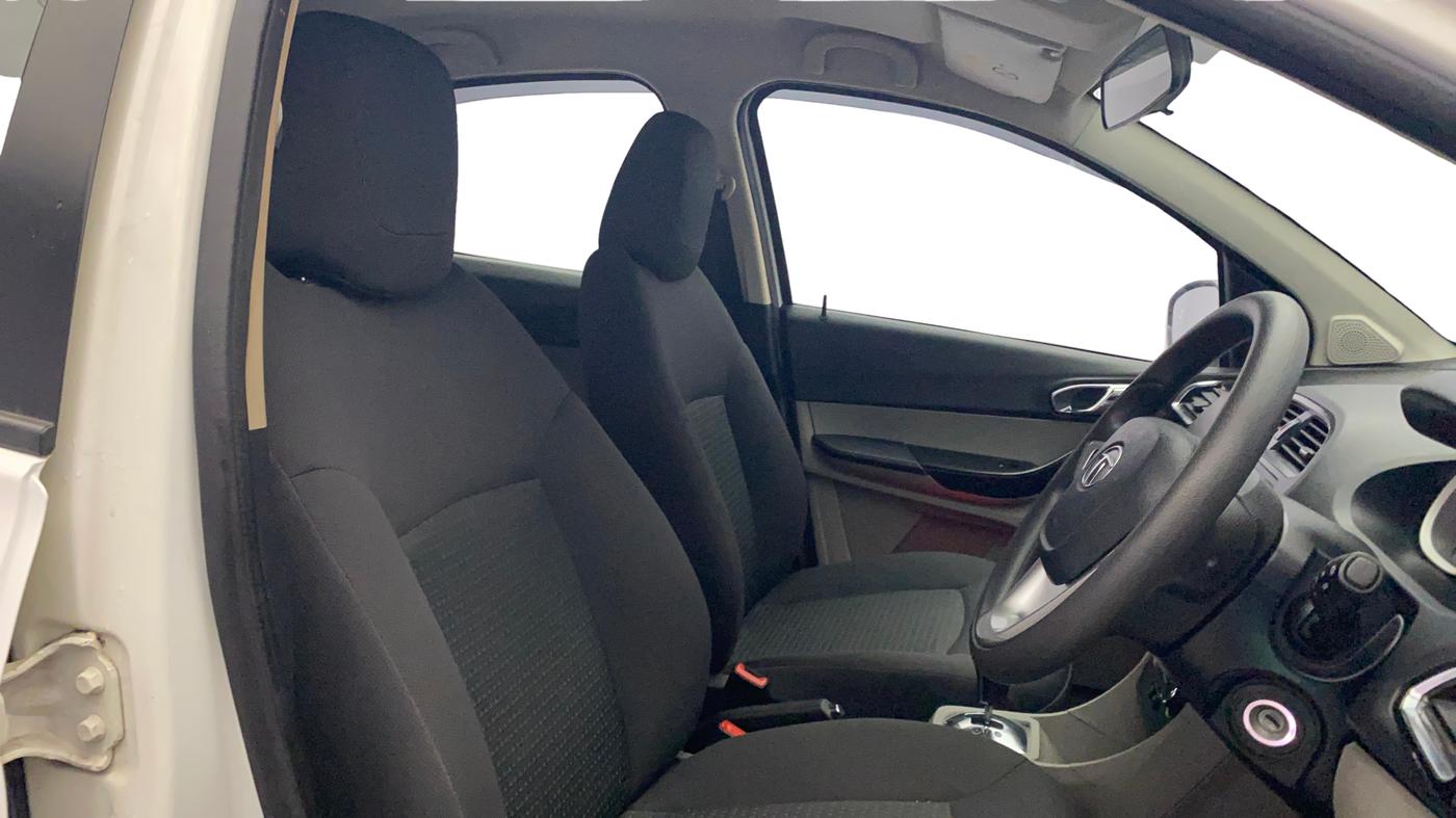 2017 Tata Tiago XZA PETROL, Petrol, Automatic, 21,763 km, Right Side Front Door Cabin
