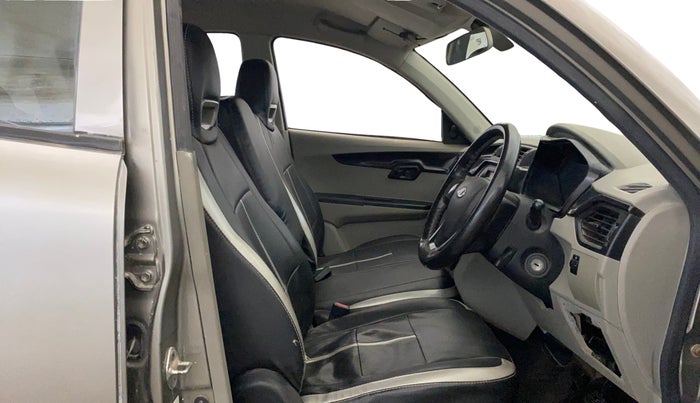 2016 Mahindra Kuv100 K2 6 STR, Petrol, Manual, 38,585 km, Right Side Front Door Cabin