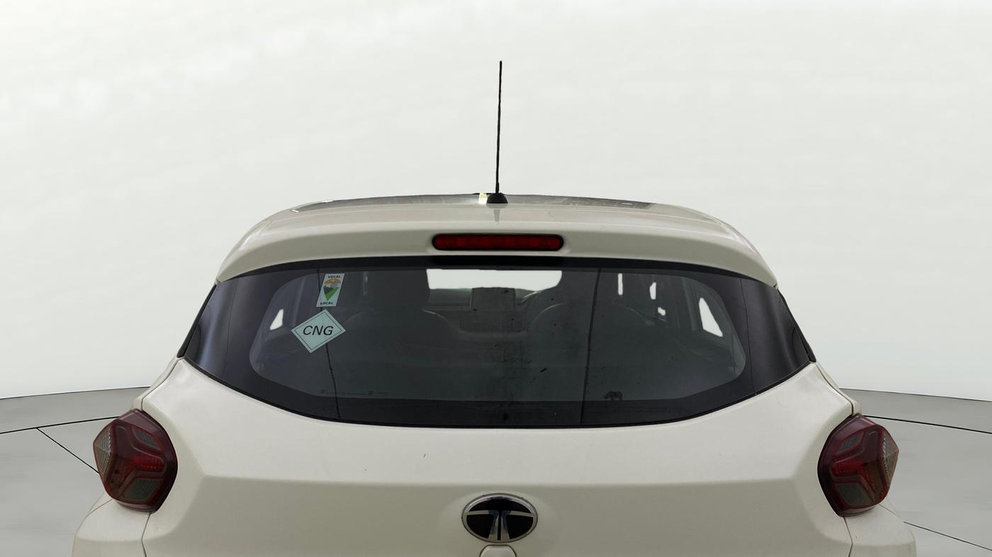 2024 Tata PUNCH ADVENTURE RHYTHM CNG, CNG, Manual, 13,395 km, Rear Windshield