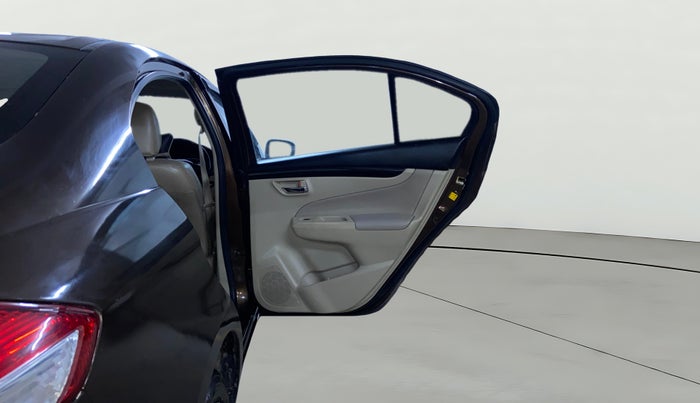 2017 Maruti Ciaz ALPHA DIESEL 1.3, Diesel, Manual, 1,39,590 km, RHS Rear Door