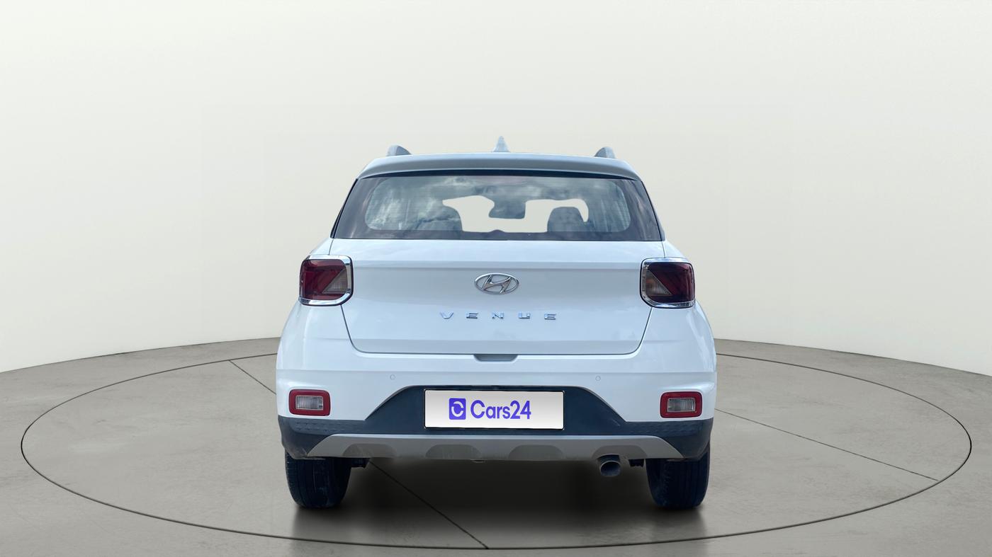 2020 Hyundai VENUE S+ 1.2, Petrol, Manual, 68,138 km, Back/Rear