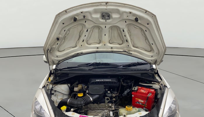 2018 Tata Tiago XT PETROL, Petrol, Manual, 58,410 km, Open Bonet