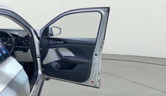 2022 Skoda KUSHAQ STYLE 1.0L TSI MT, Petrol, Manual, 33,107 km, RHS Front Door